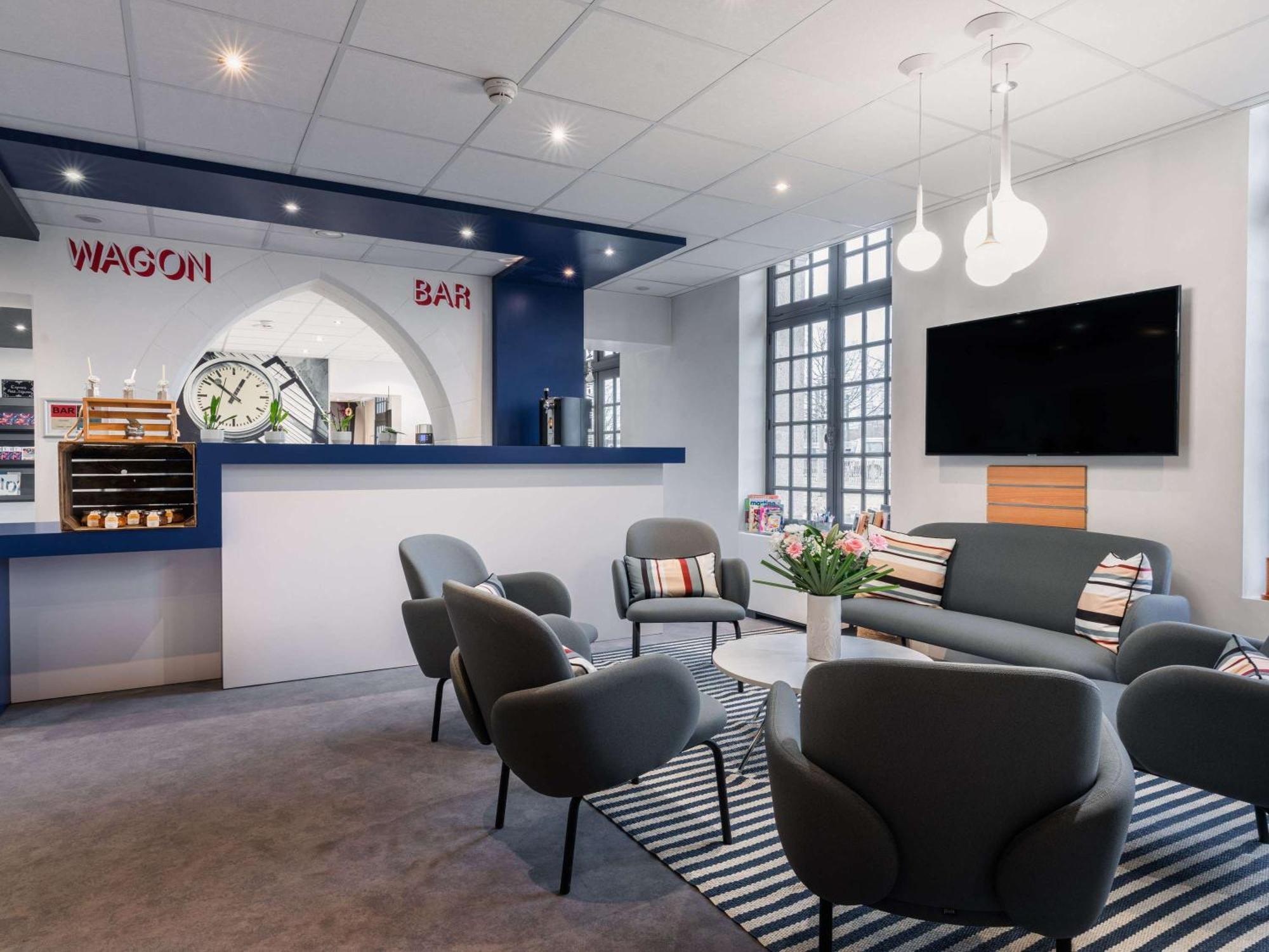 ibis Styles Vannes Gare Centre Exterior foto